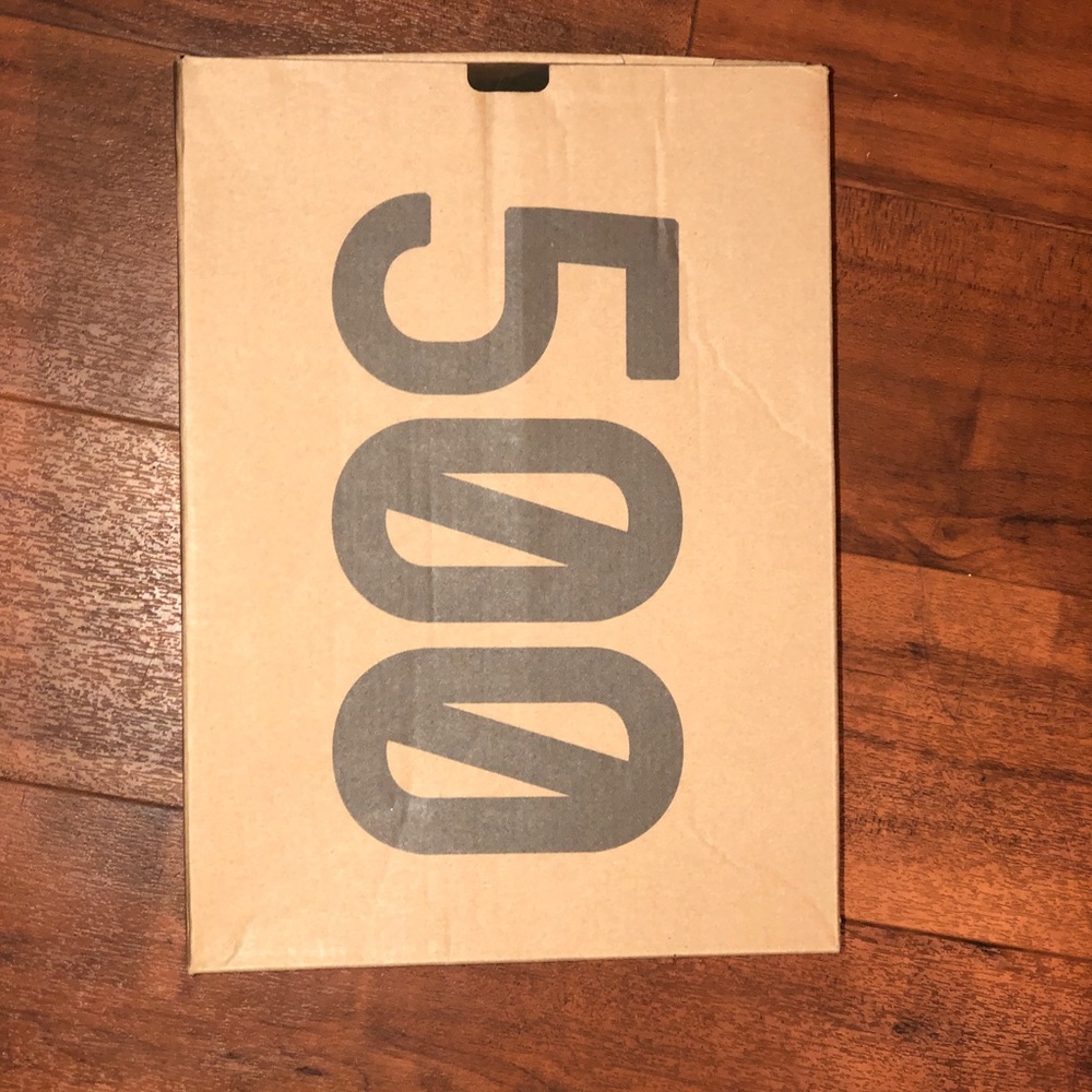 Yeezys 500 Worn twice